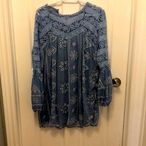 Eyelet dress from vici like new